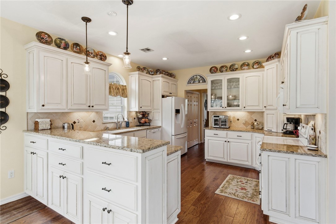 22-19-30-ROGERS - Residential