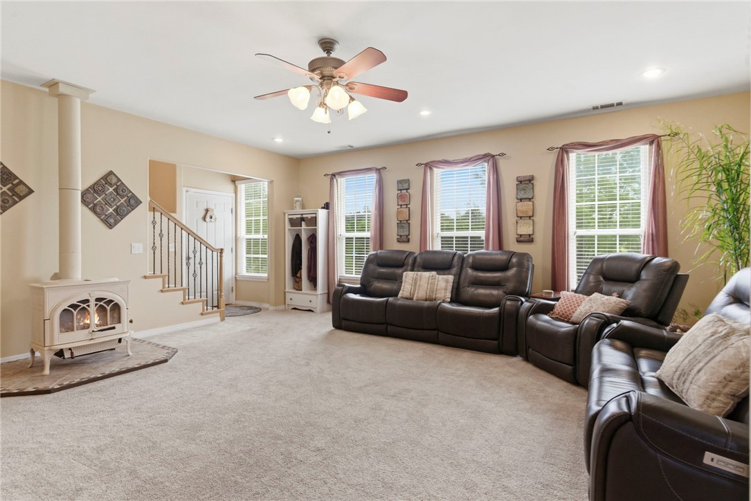 22-19-30-ROGERS - Residential