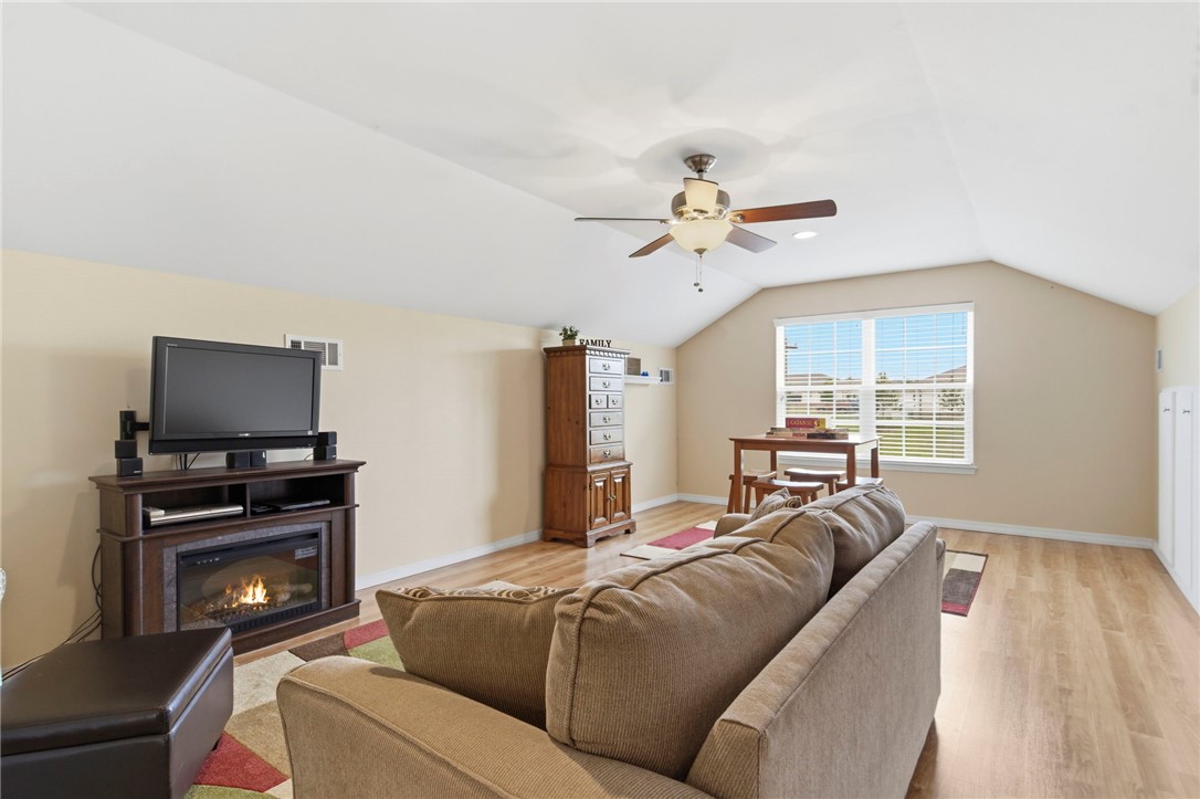 22-19-30-ROGERS - Residential