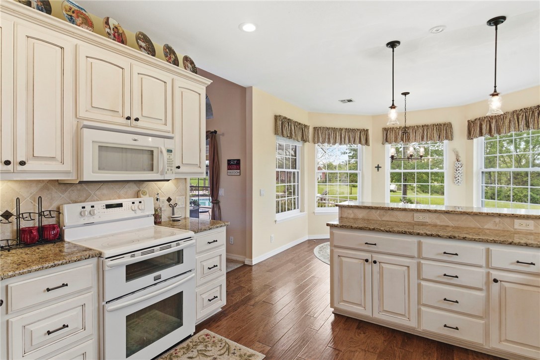 22-19-30-ROGERS - Residential