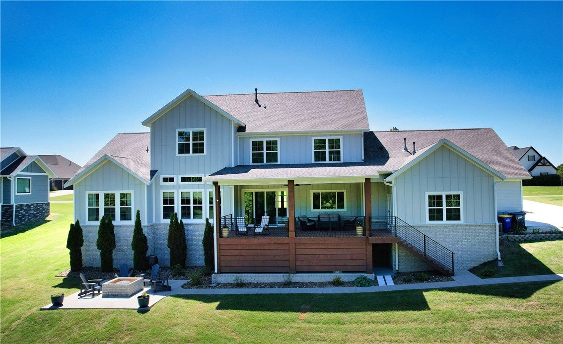 Meadows, The Little Flock - Residential