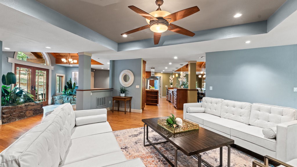 Annsborough Sub Bvv - Residential