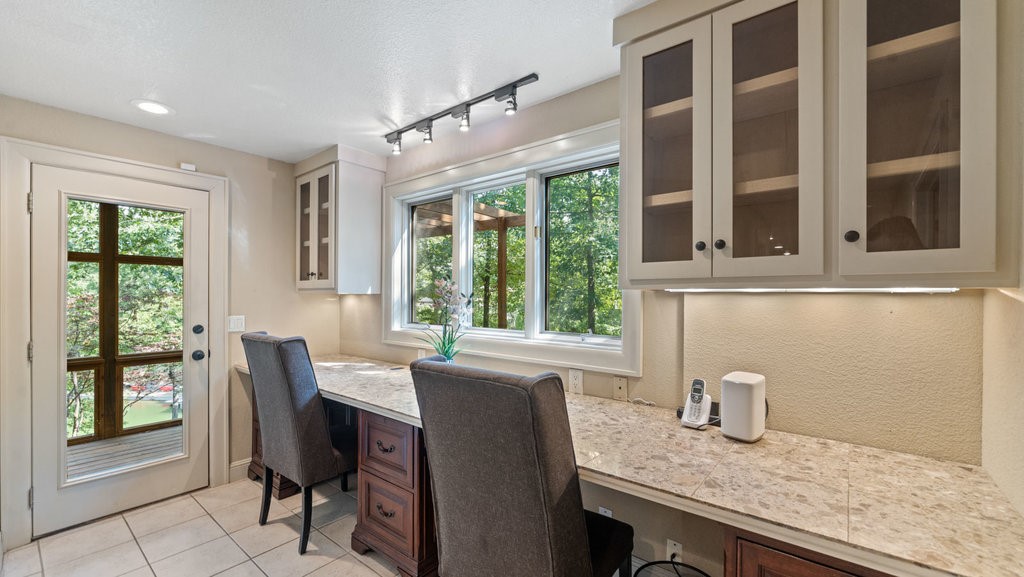 Annsborough Sub Bvv - Residential