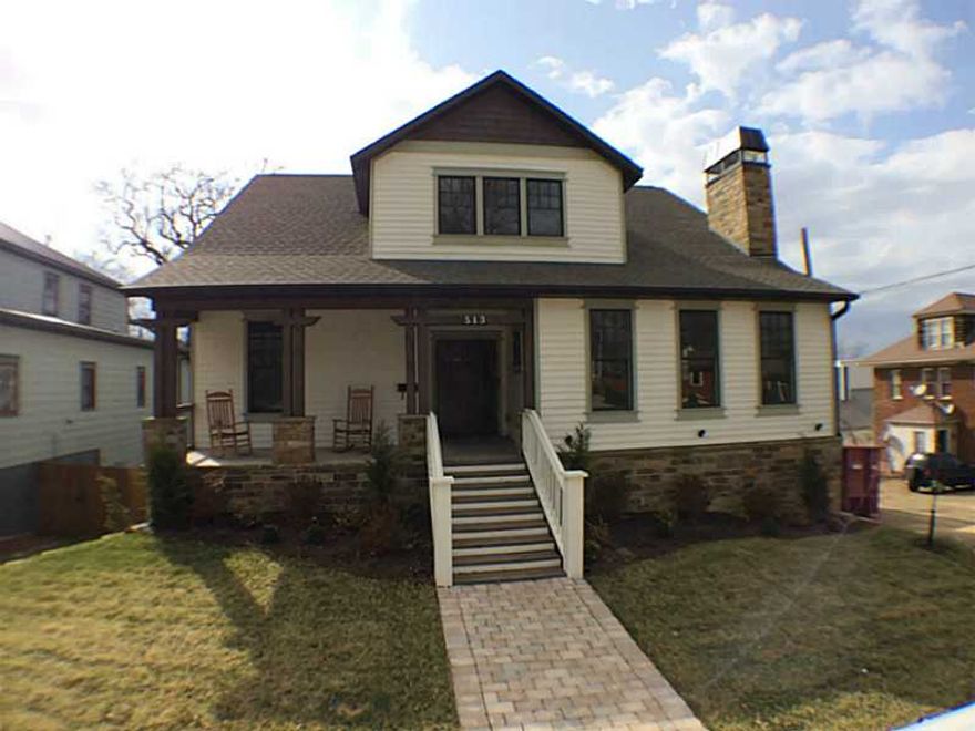 This house is a must see! With awesome views of Old Main and walking distance to Wilson Park and Dickson St this house is worth the time to check out. It has Smart Home technology, scored a 71 on the HERS test and the custom finishes are truly amazing.,Amenities not listed: Storm shelter, Dumb Waiter, Old Main Brick inside, 48" Gas Range, Smart Toilet in Master, Steam Shower