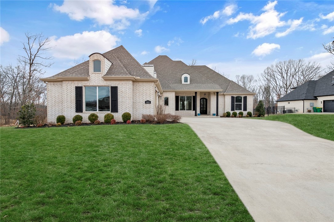 Versailles - Residential