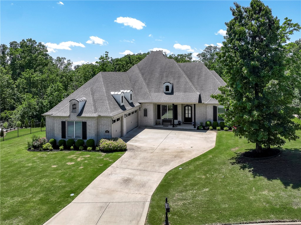 Versailles - Residential