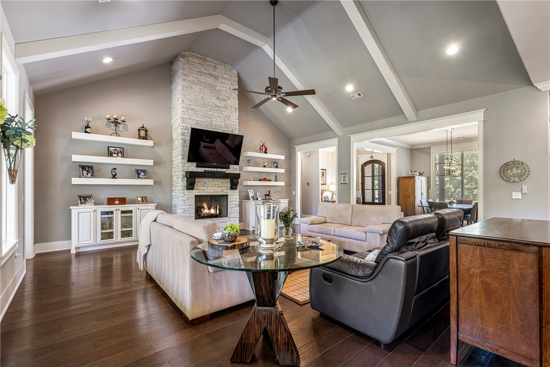 Versailles - Residential