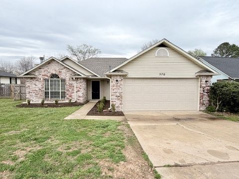 Photo of 570 Terry Avenue, Springdale, AR 72764 (MLS # 1340837)