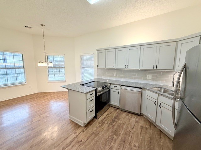 Southfield Sub Ph I - Residential Lease