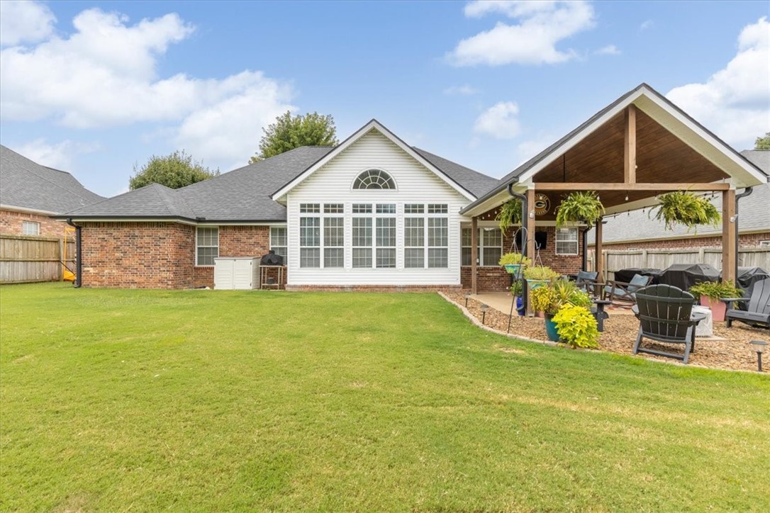 Ridgecrest Meadows Ph 2 Rogers - Residential
