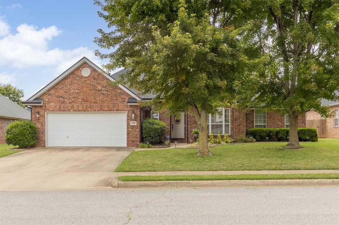 Ridgecrest Meadows Ph 2 Rogers - Residential