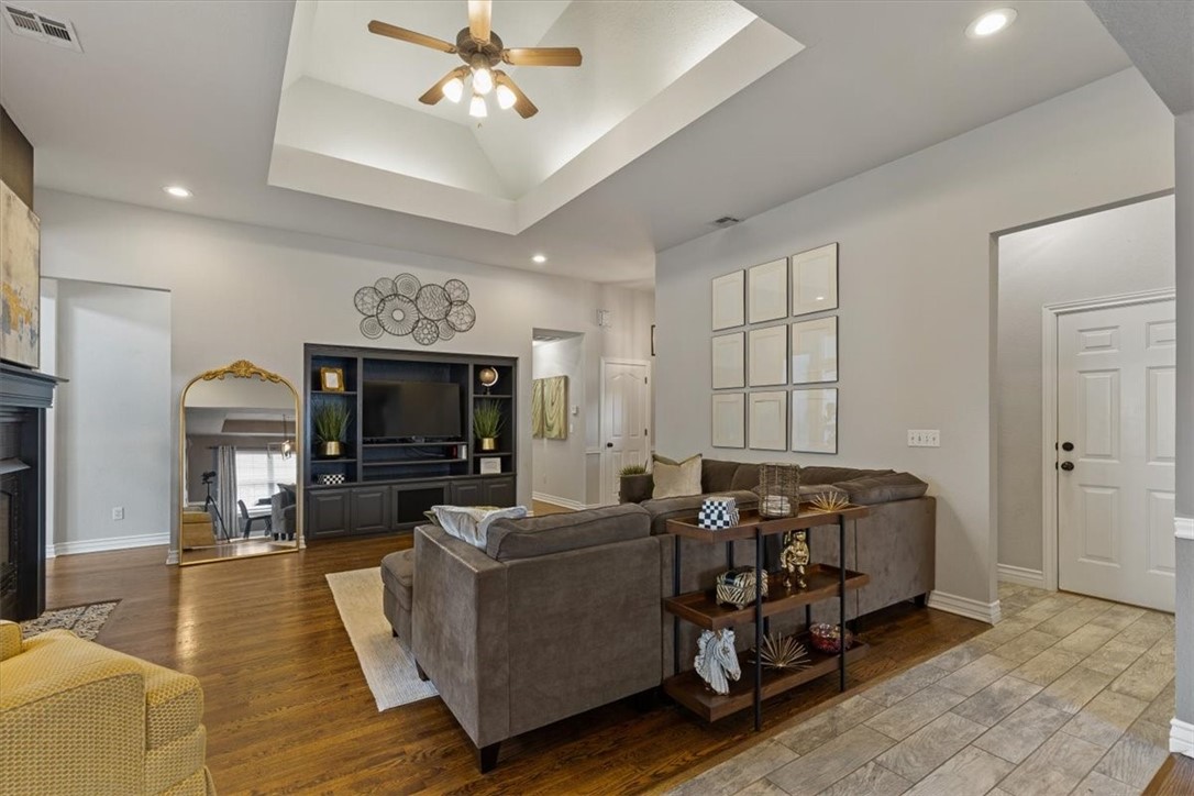 Ridgecrest Meadows Ph 2 Rogers - Residential