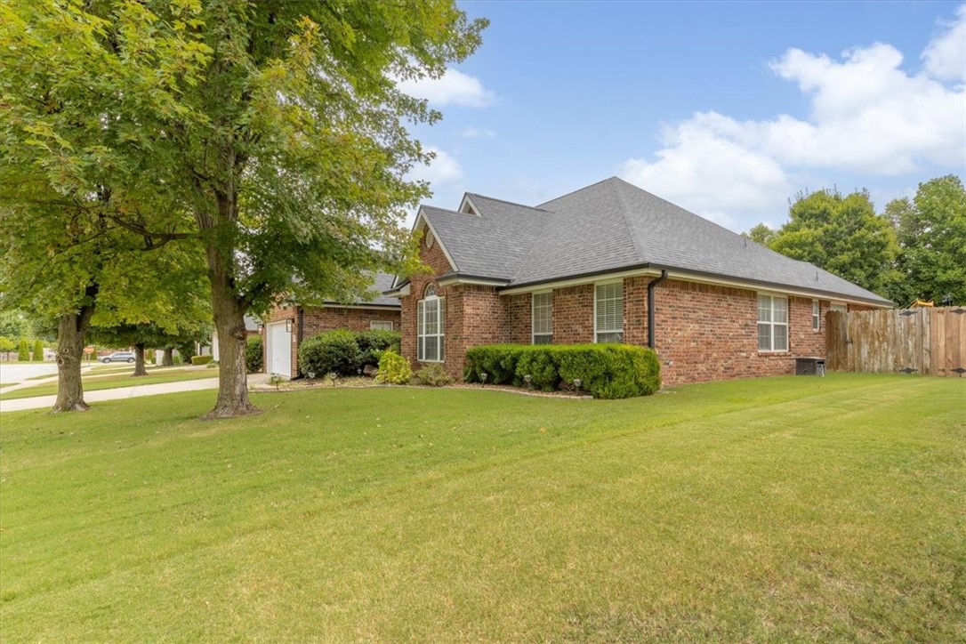 Ridgecrest Meadows Ph 2 Rogers - Residential