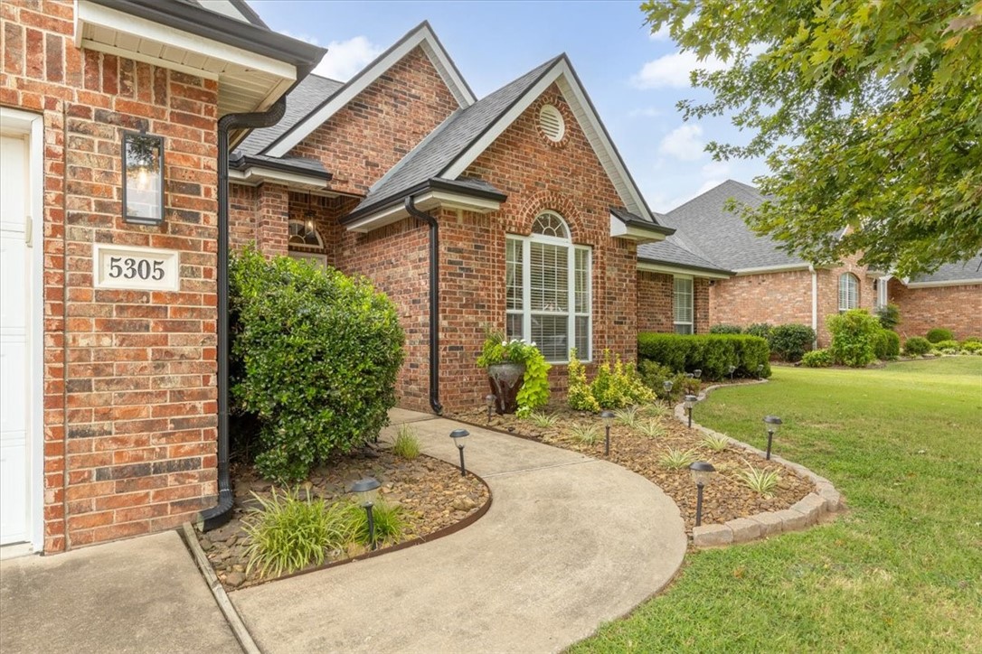 Ridgecrest Meadows Ph 2 Rogers - Residential