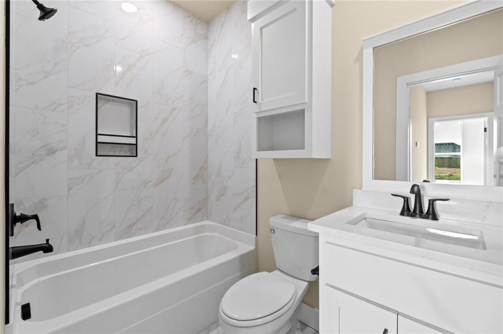 Paradise Park Sub Centerton - Residential Lease