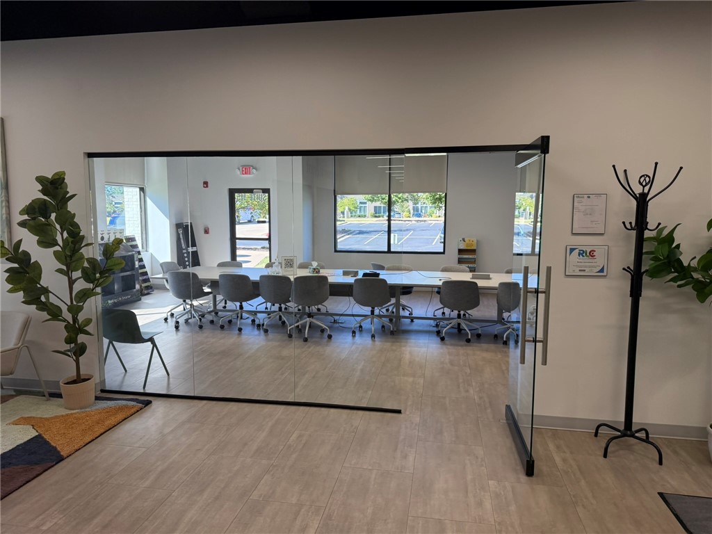 Metro Park South Rogers - Commercial Lease