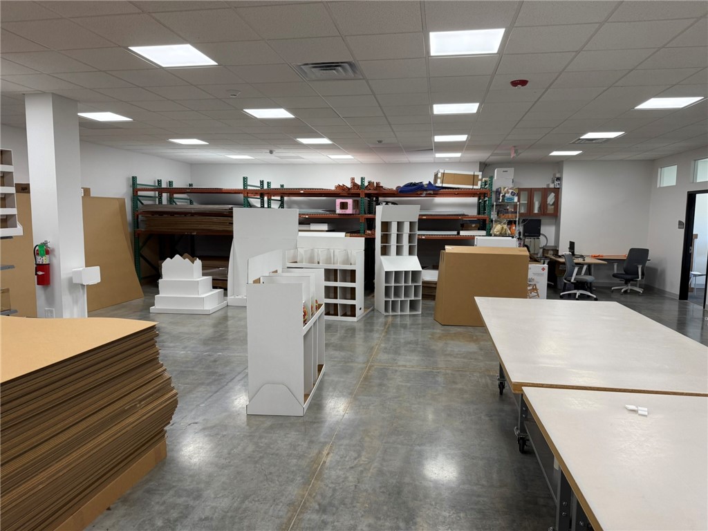 Metro Park South Rogers - Commercial Lease