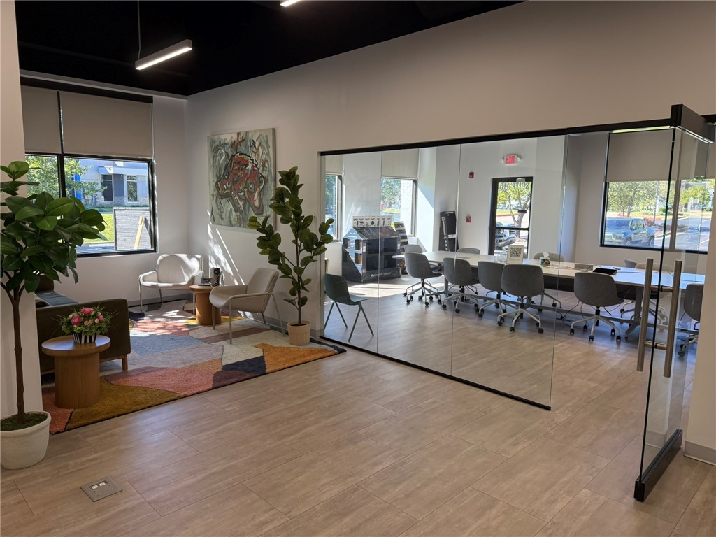 Metro Park South Rogers - Commercial Lease