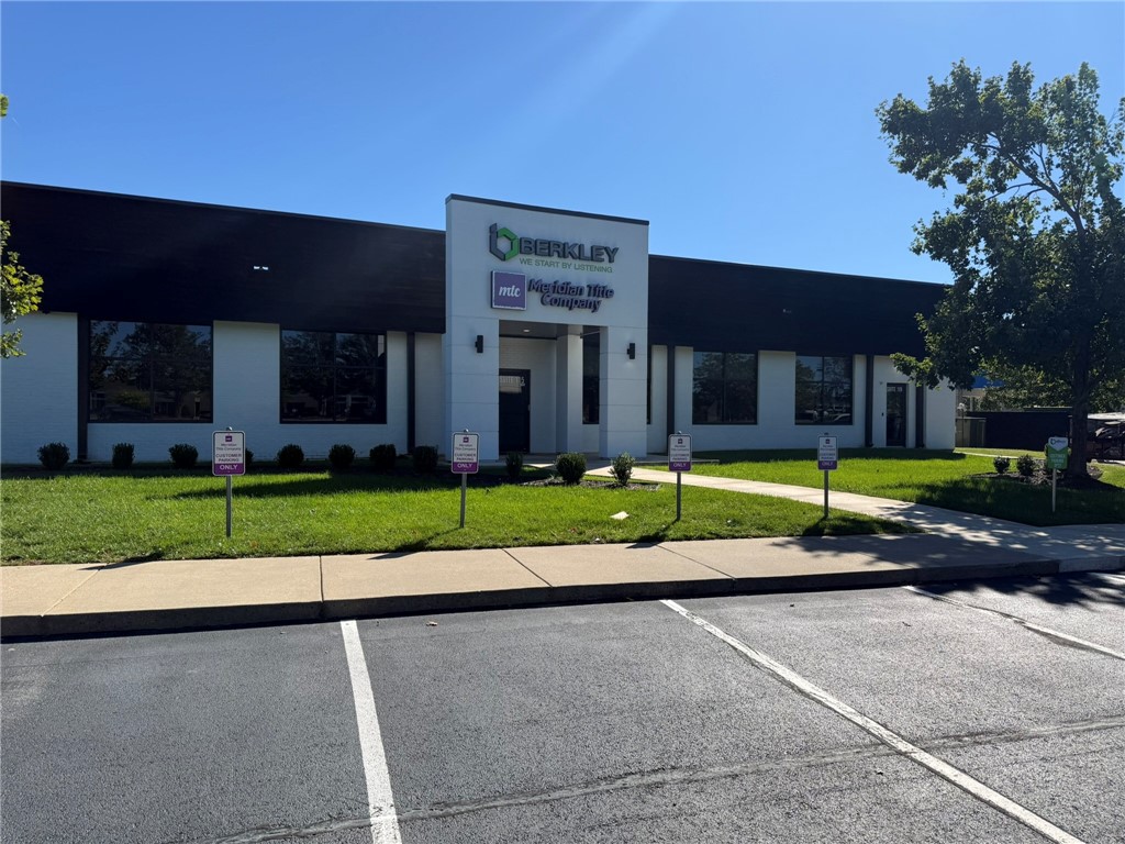 Metro Park South Rogers - Commercial Lease