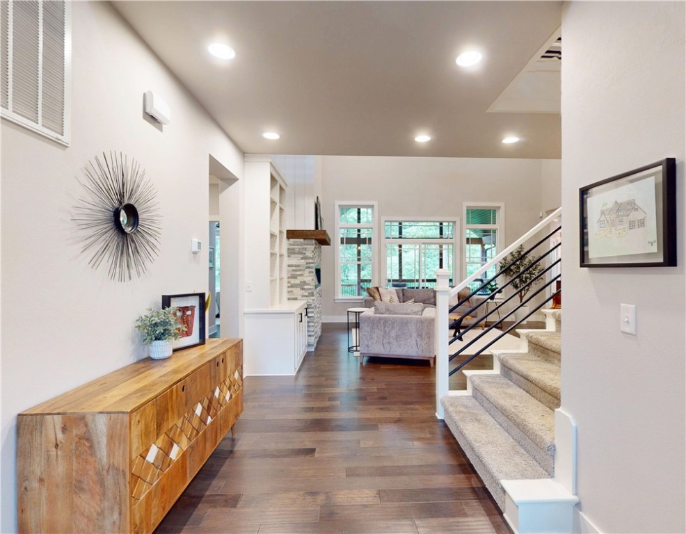 Oak Tree - Residential