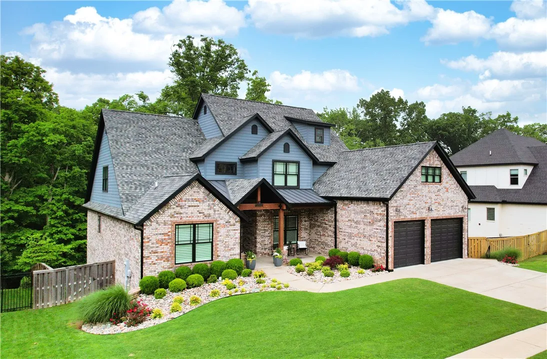 Centerton, Arkansas 72719, United States, 5 Bedrooms Bedrooms, ,4 BathroomsBathrooms,Residential,Active,126139