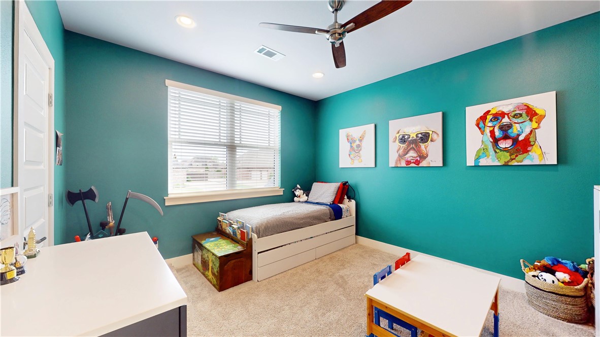 Oak Tree - Residential