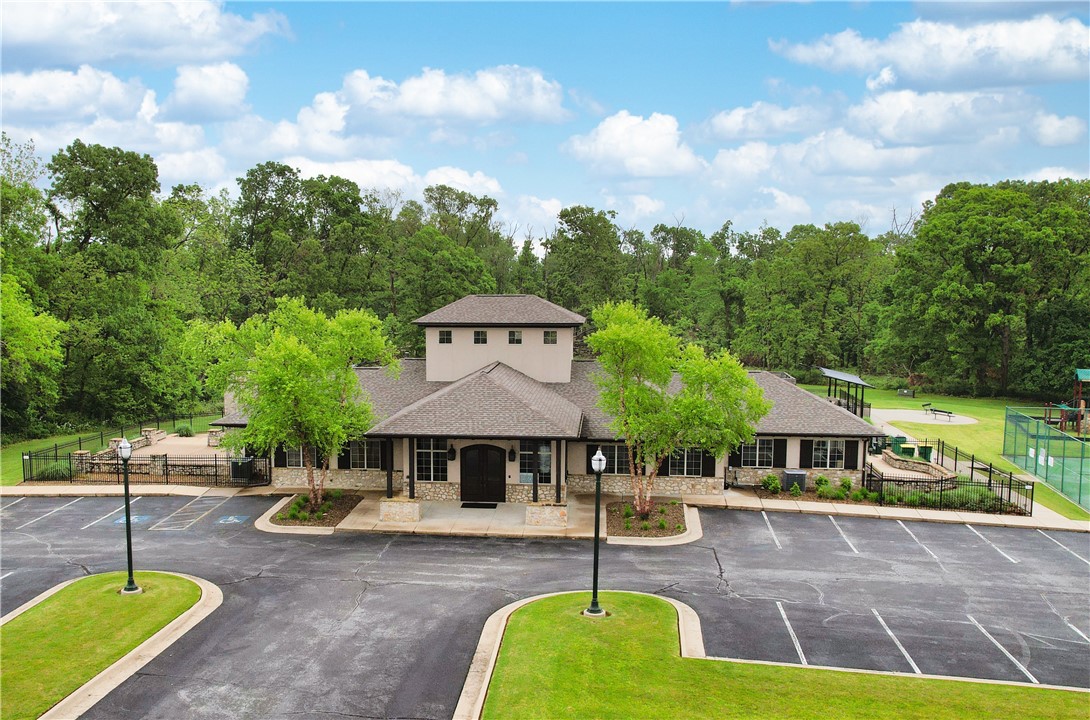 Oak Tree - Residential
