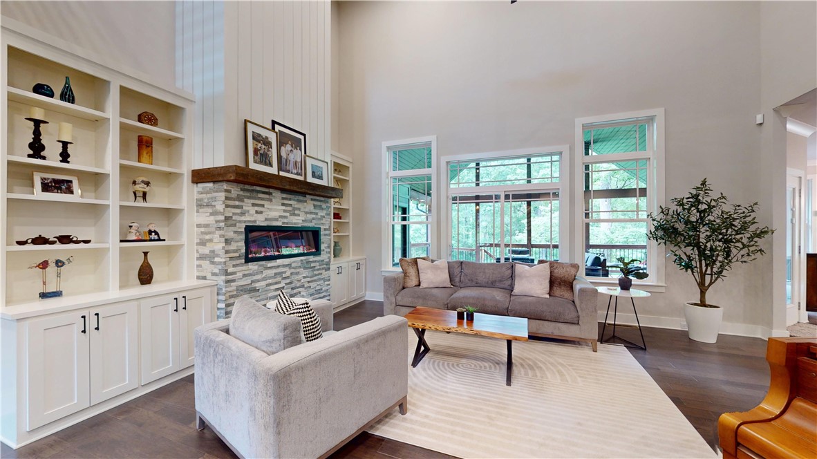 Oak Tree - Residential