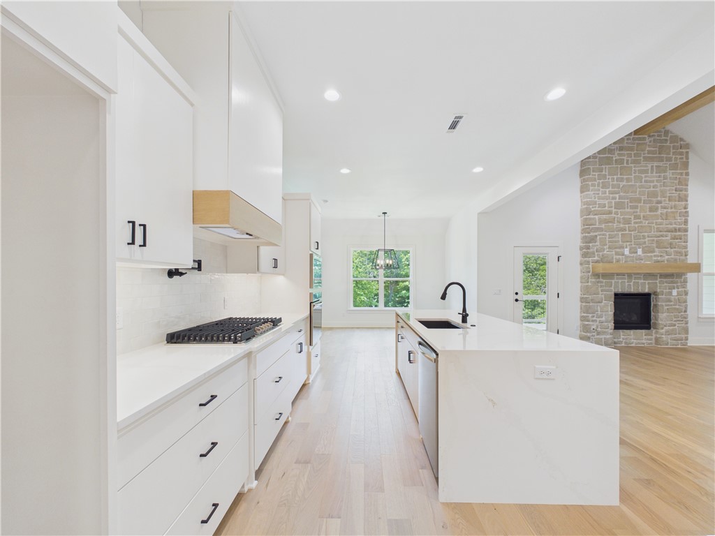 Sherlock Sub Bvv - Residential