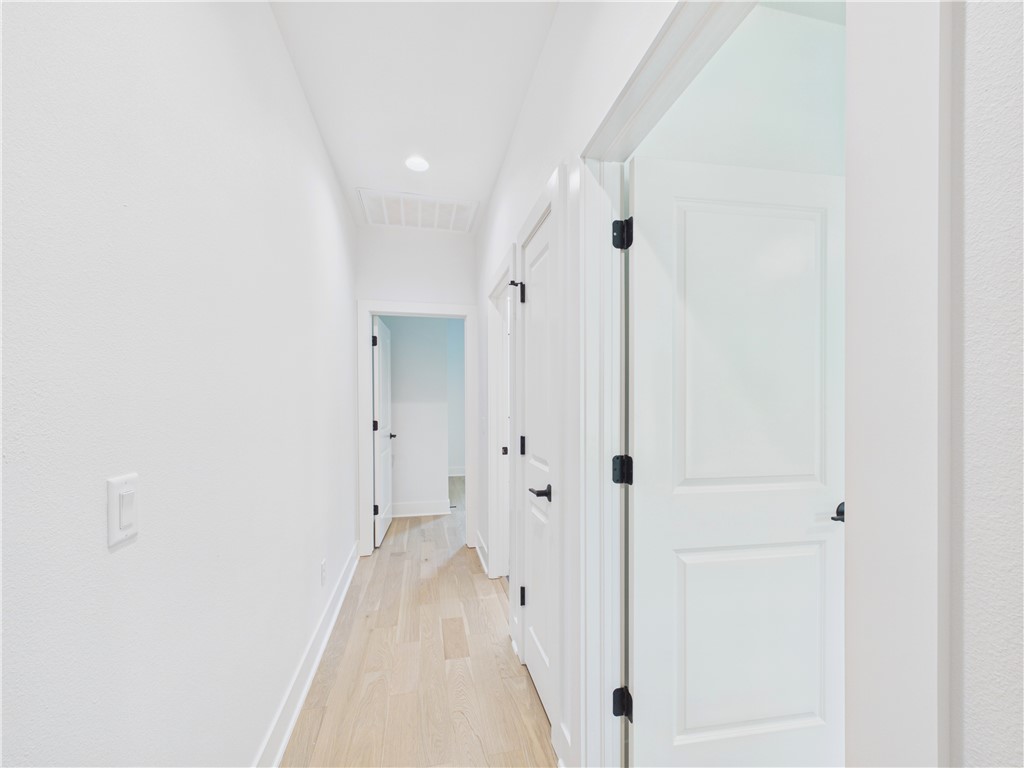 Sherlock Sub Bvv - Residential