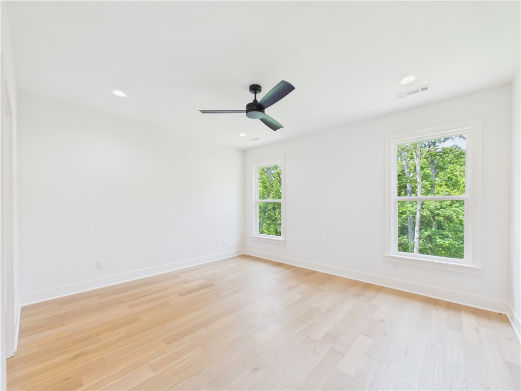 Sherlock Sub Bvv - Residential