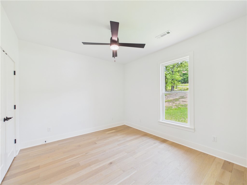 Sherlock Sub Bvv - Residential