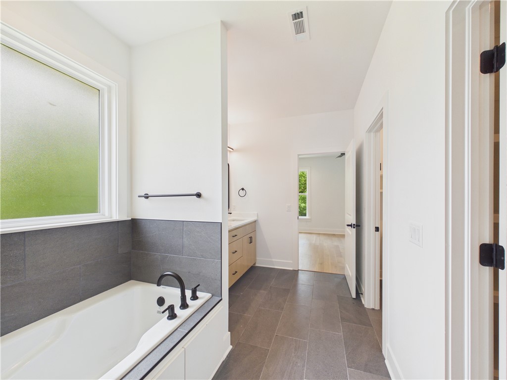Sherlock Sub Bvv - Residential
