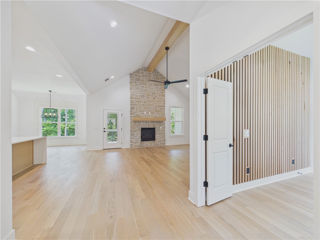 Sherlock Sub Bvv - Residential