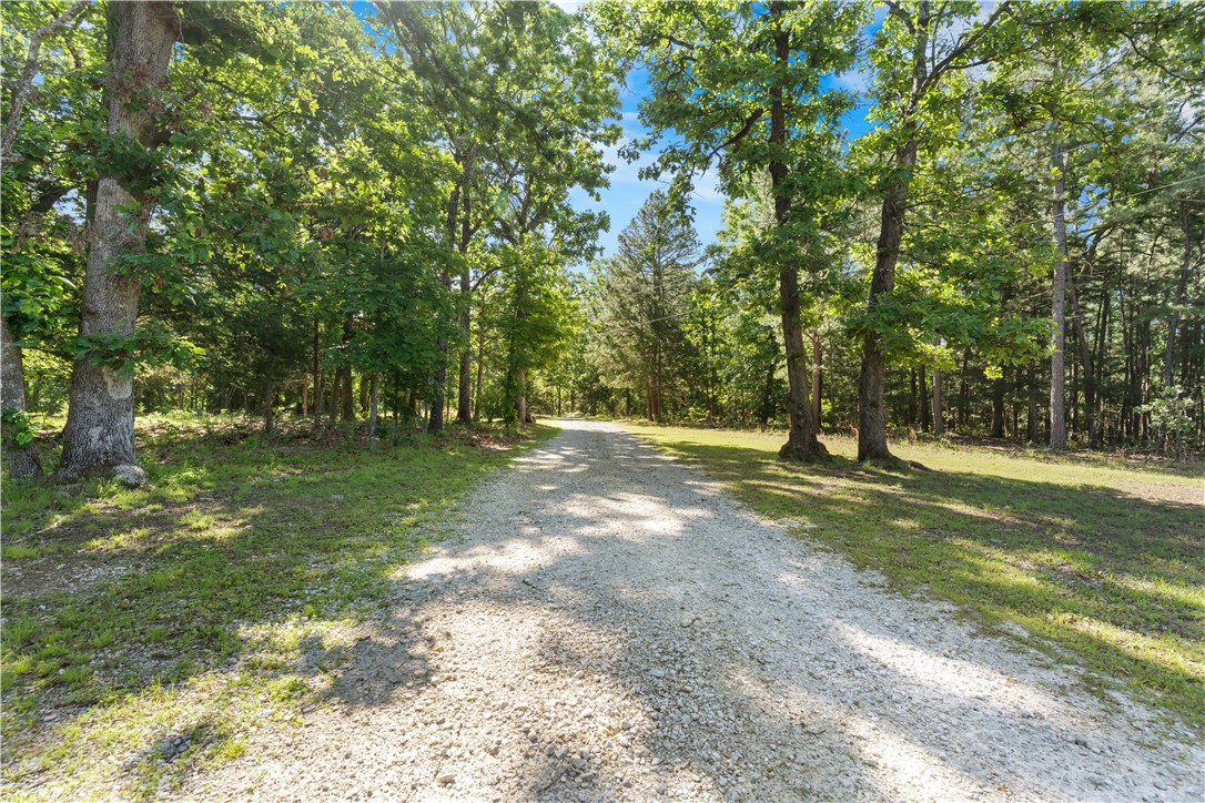 537 Eagles Lane