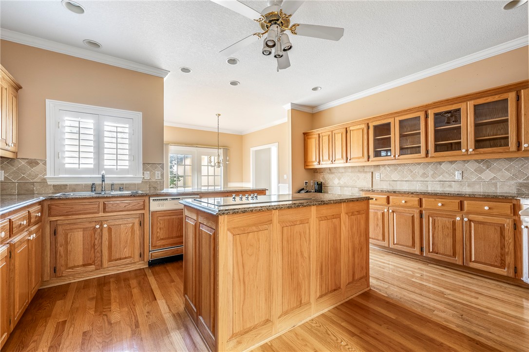 Champions Garden Villas Rogers - Residential