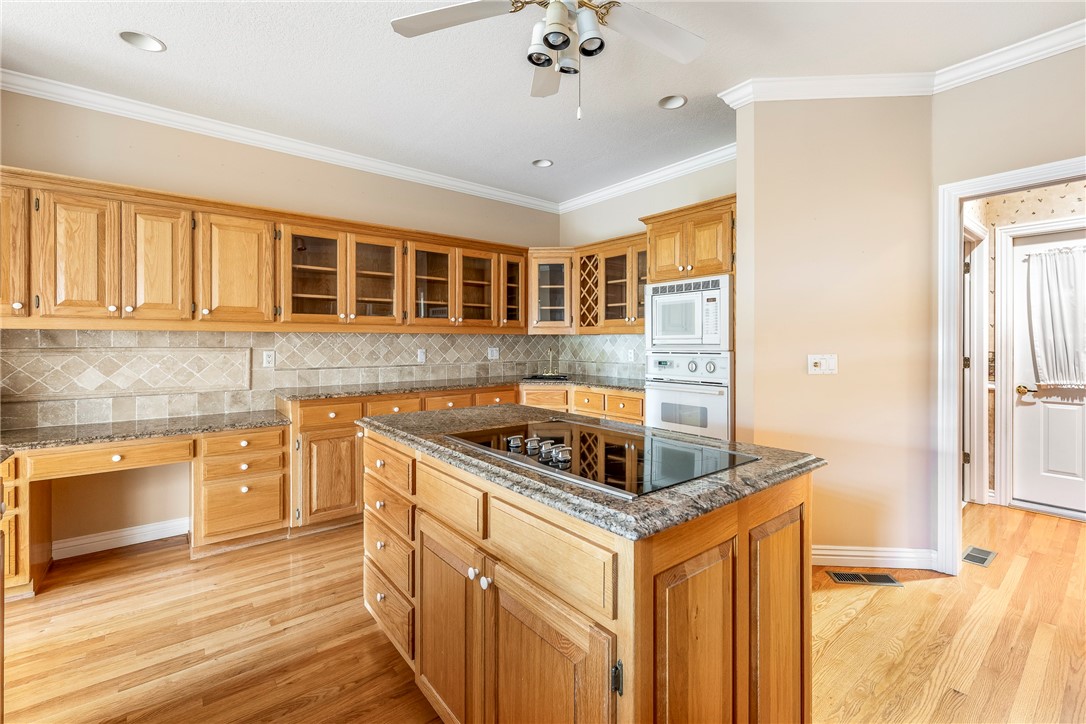 Champions Garden Villas Rogers - Residential