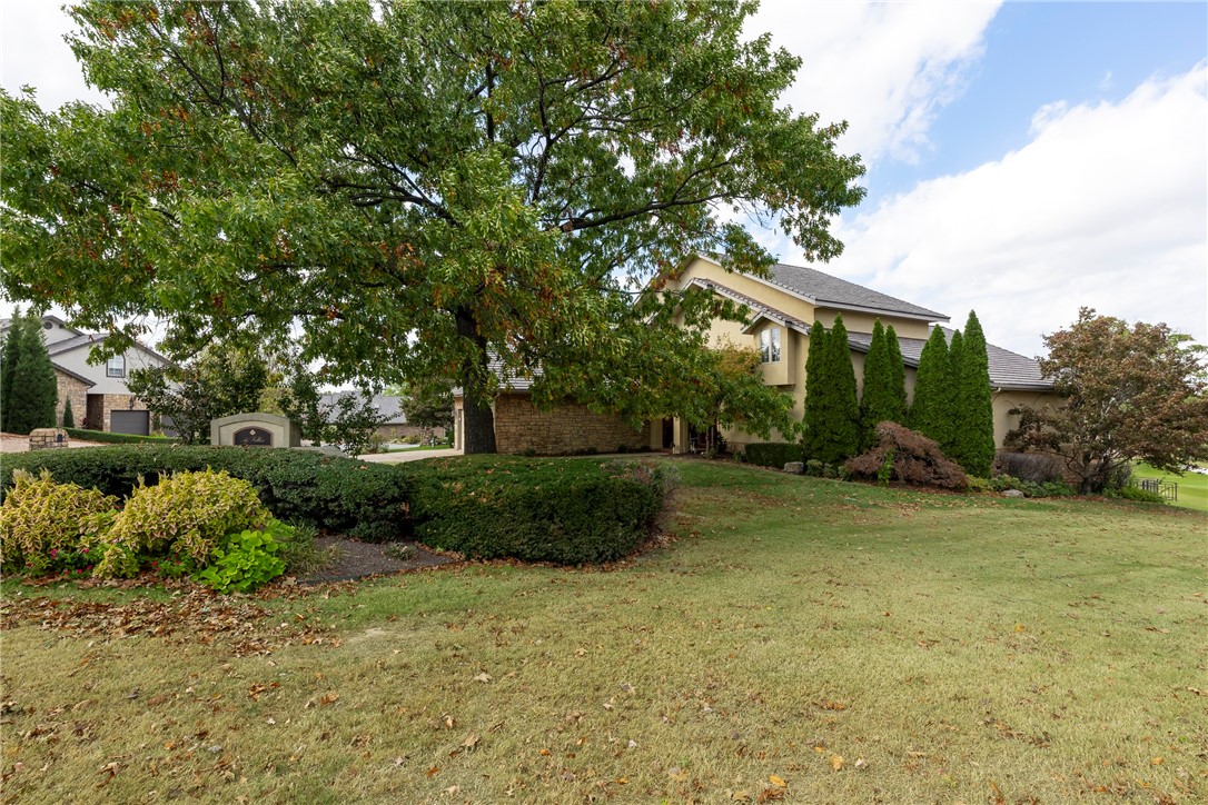 Champions Garden Villas Rogers - Residential