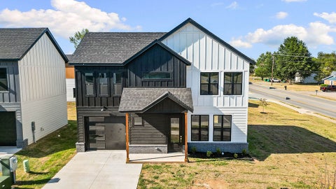 Photo of 2601 W Berkeley Avenue, Rogers, AR 72758 (MLS # 1361087)