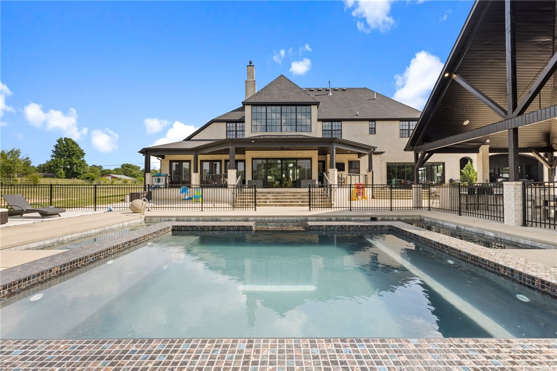 09-18-30-LOWELL - Residential