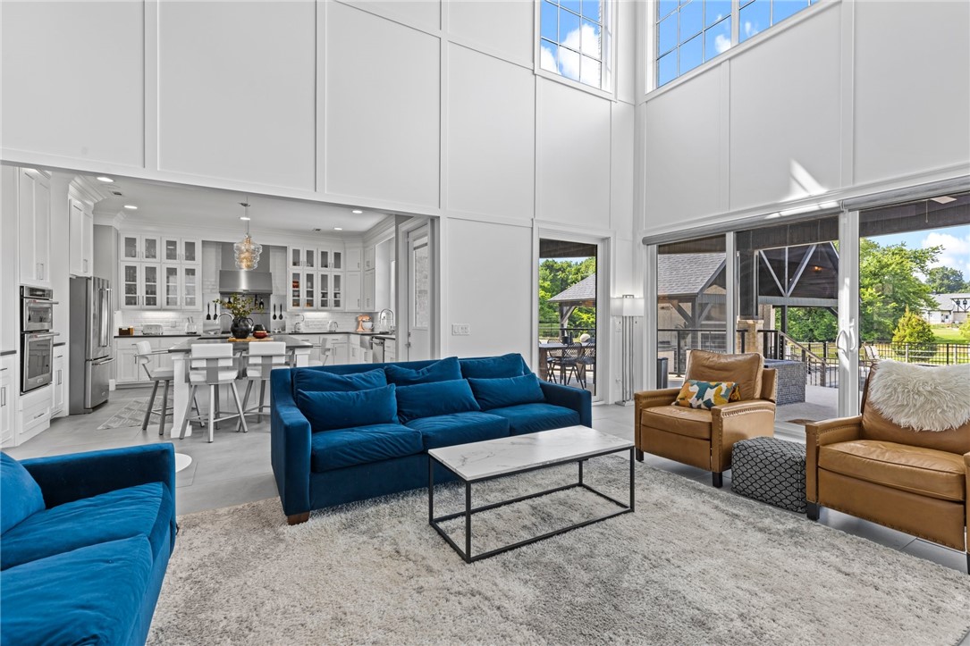 09-18-30-LOWELL - Residential