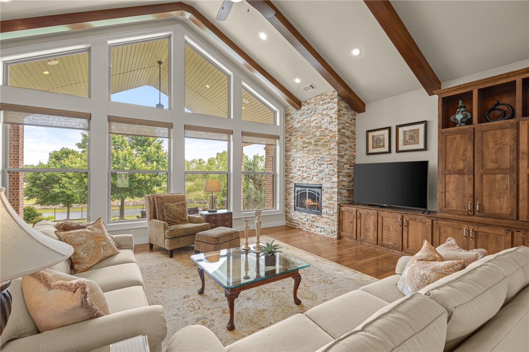 Oak Tree Centerton - Residential