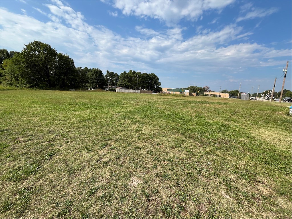 Looking for the right spot to grow your business? This 0.34-acre commercial lot in Springdale offers both visibility and convenience. With level terrain and nearby utilities, it’s an excellent site for a wide range of business ventures. Positioned just minutes from schools, shopping, dining, and major thoroughfares, this property provides prime access to one of Northwest Arkansas’s fastest-growing markets. A rare opportunity to secure a prime commercial site in a desirable area—don’t miss it!