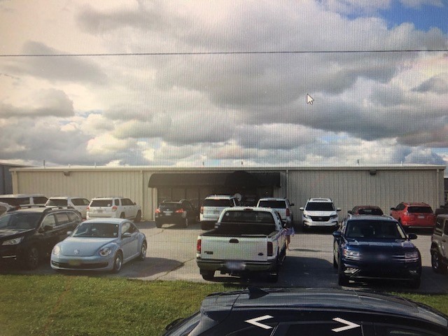 Great office warehouse space with 3 units. Agent owned