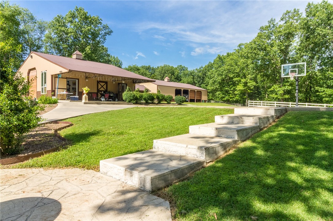 23-20-30-LITTLE FLOCK - Residential