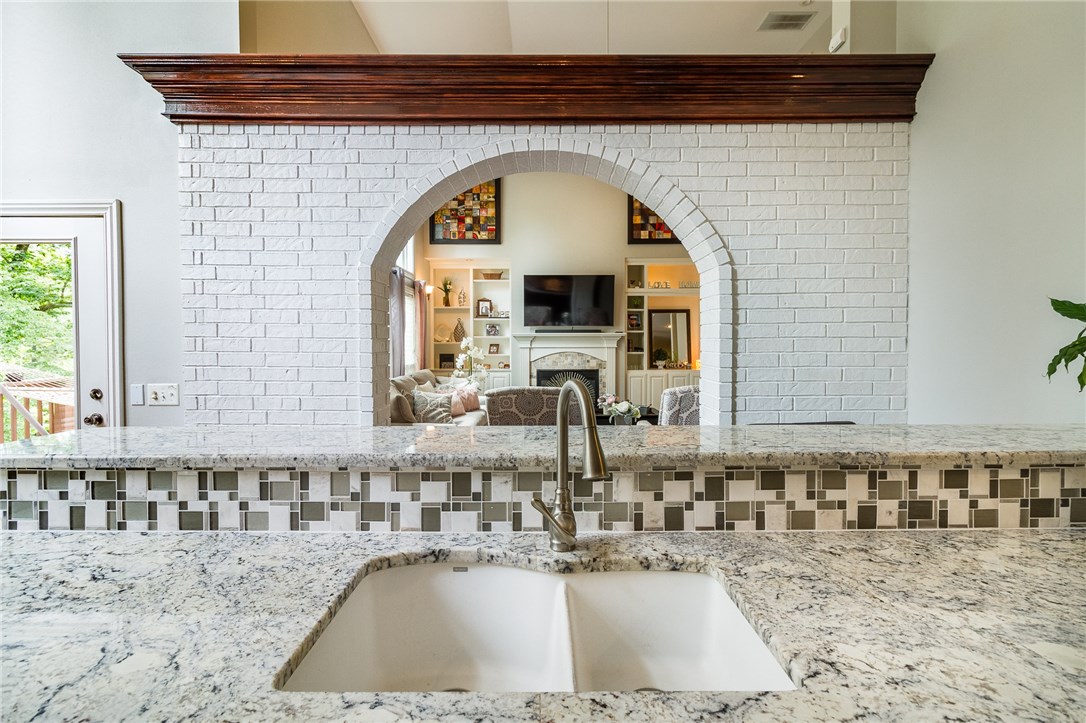 23-20-30-LITTLE FLOCK - Residential