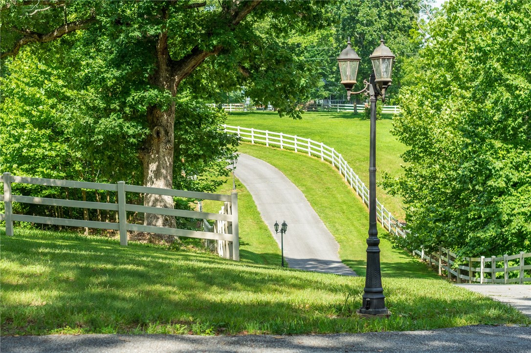 23-20-30-LITTLE FLOCK - Residential