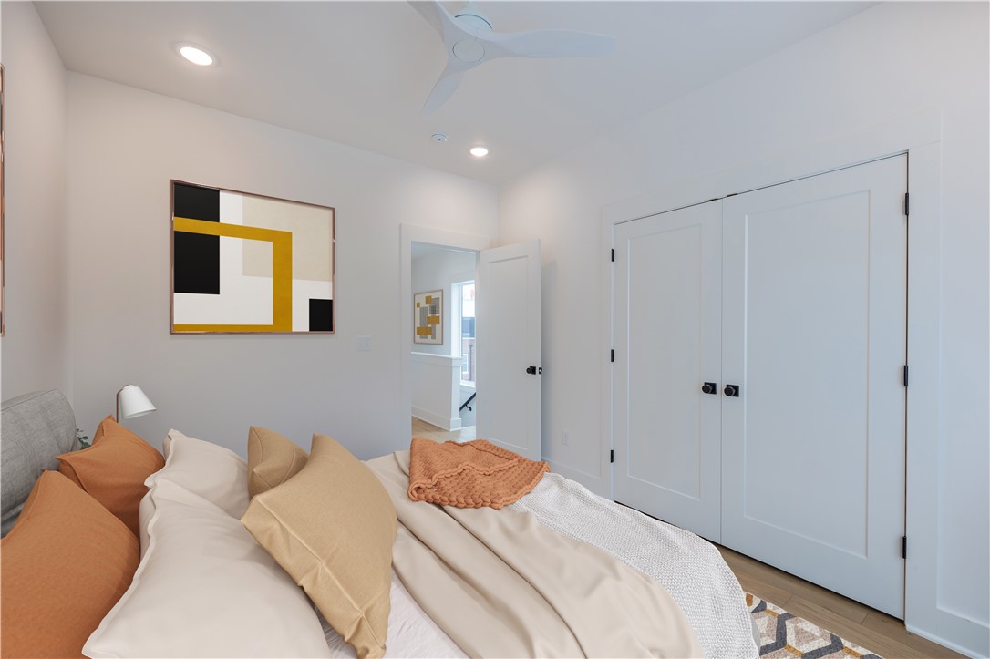 T J HOLLANDS SUB-BENTONVILLE - Residential