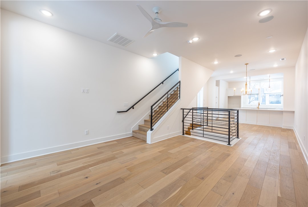 T J HOLLANDS SUB-BENTONVILLE - Residential