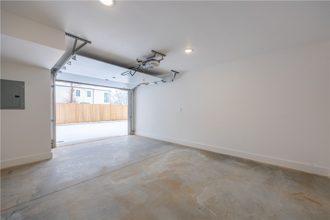 T J HOLLANDS SUB-BENTONVILLE - Residential